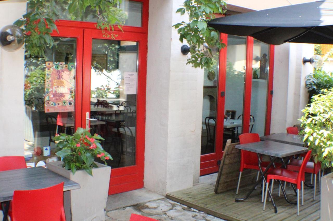 Hotel Les Vignes Rouges Ispagnac Dış mekan fotoğraf